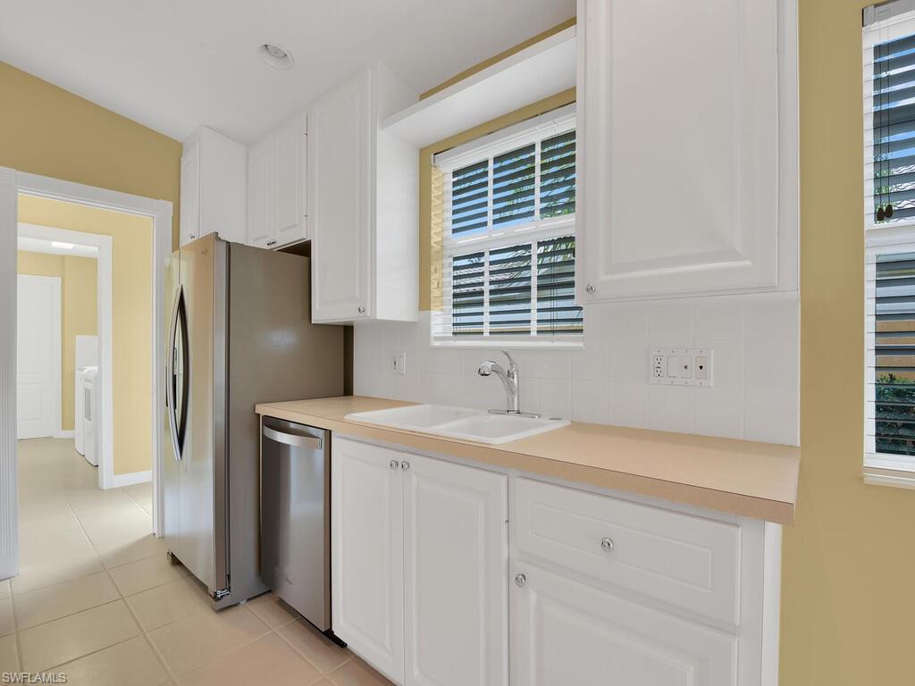 ISLAND WALK - Residential