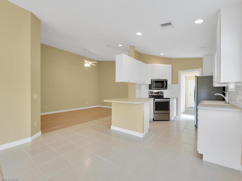 ISLAND WALK - Residential