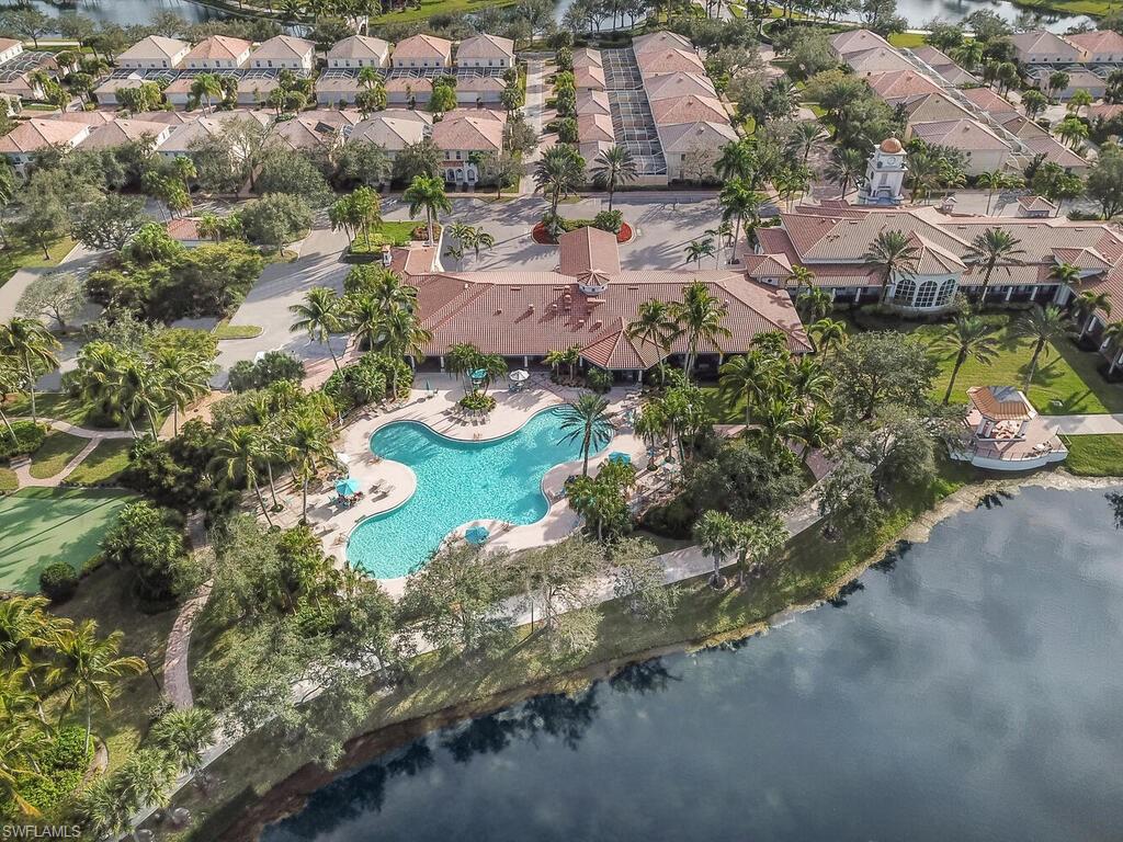 ISLAND WALK - Residential