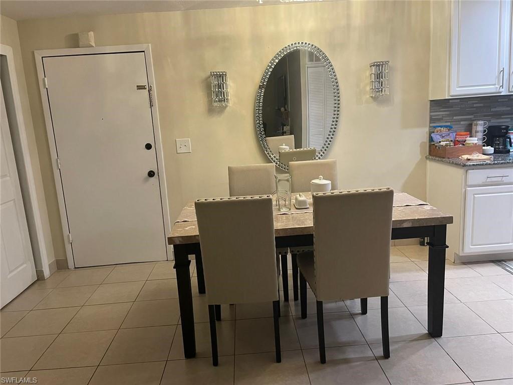 WINDSOR WEST - Residential