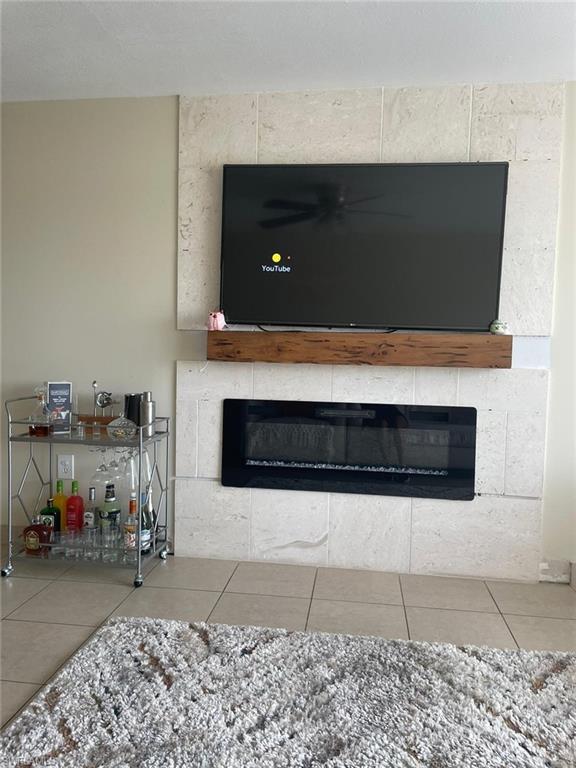 WINDSOR WEST - Residential