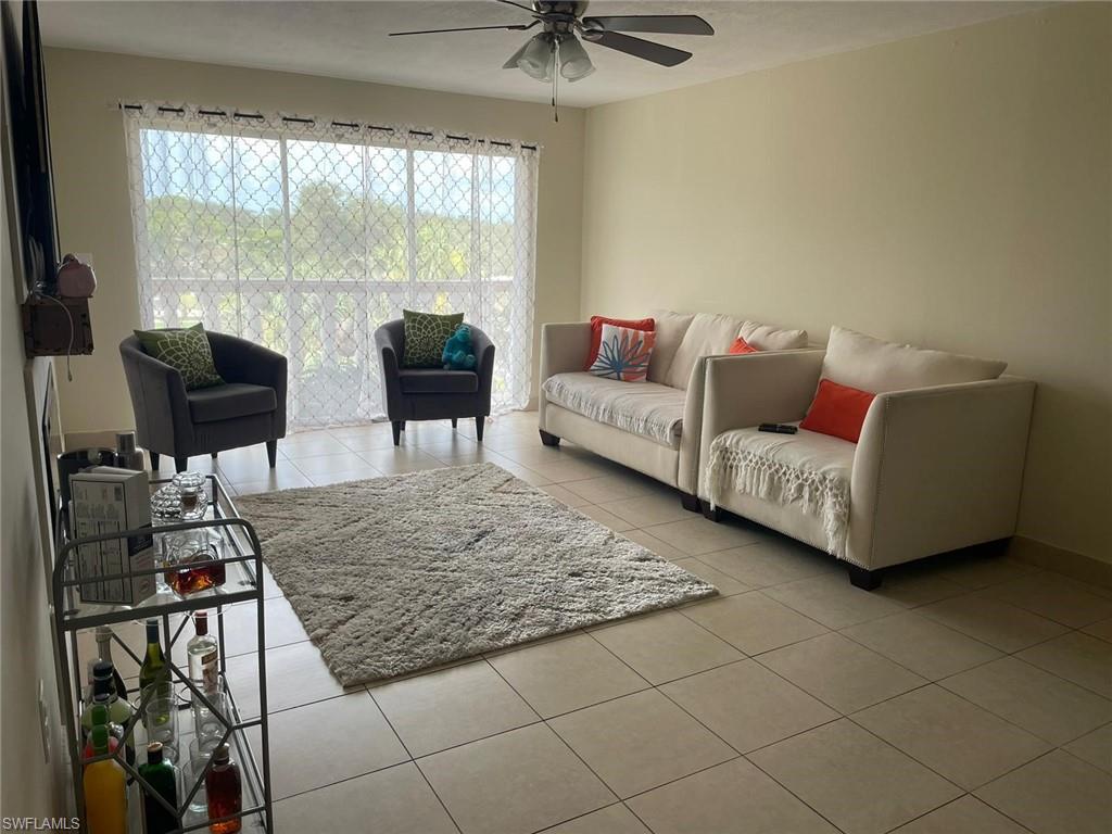 WINDSOR WEST - Residential