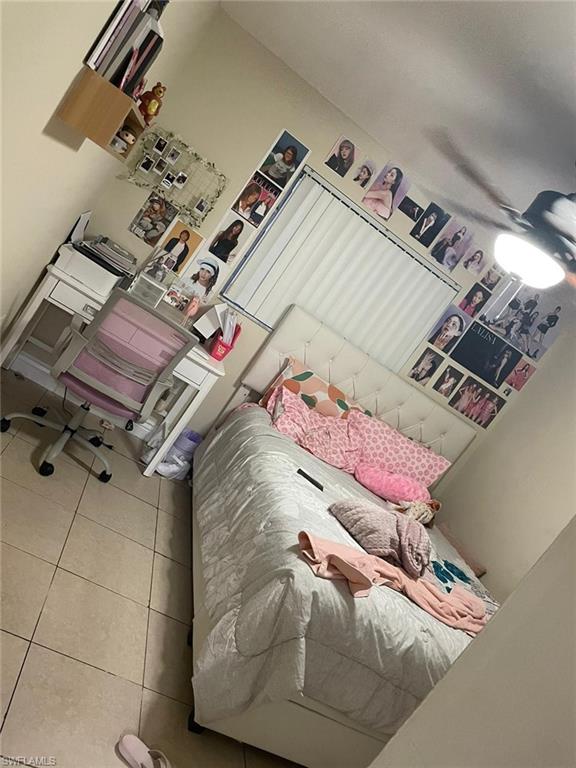 WINDSOR WEST - Residential