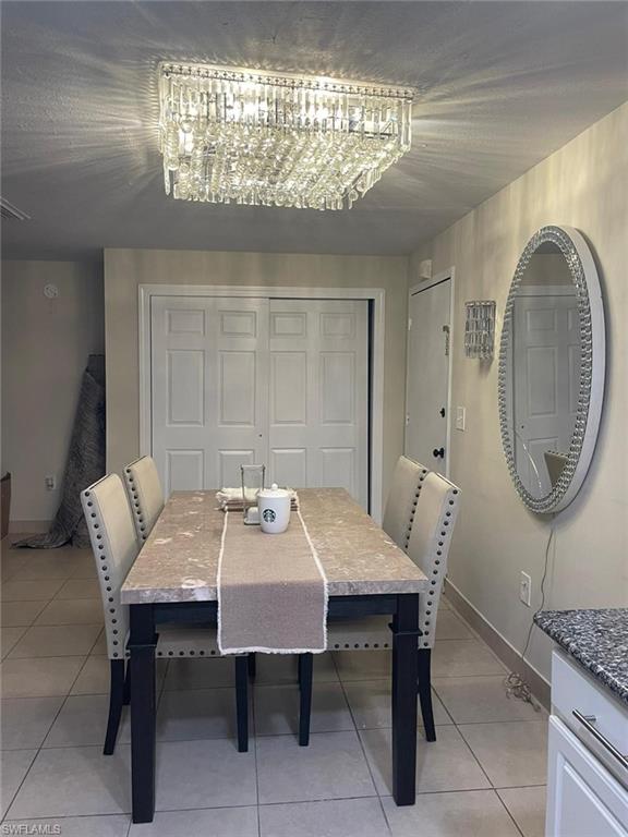 WINDSOR WEST - Residential