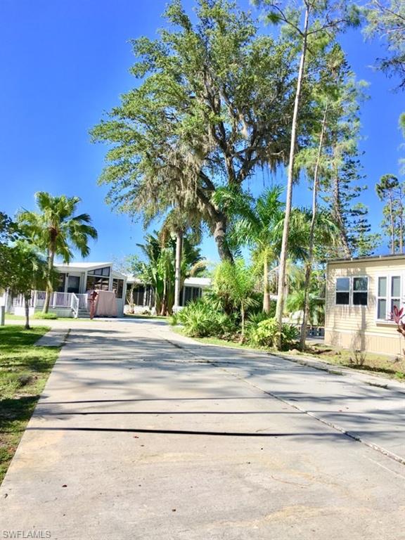 CORKSCREW WOODLANDS - Land