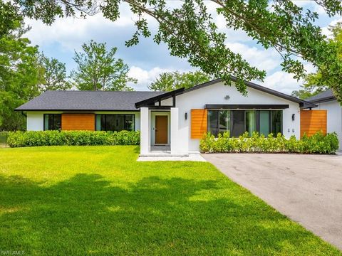 Photo of 5237 Cherry Wood DR, NAPLES, FL 34119 (MLS # 225037513)