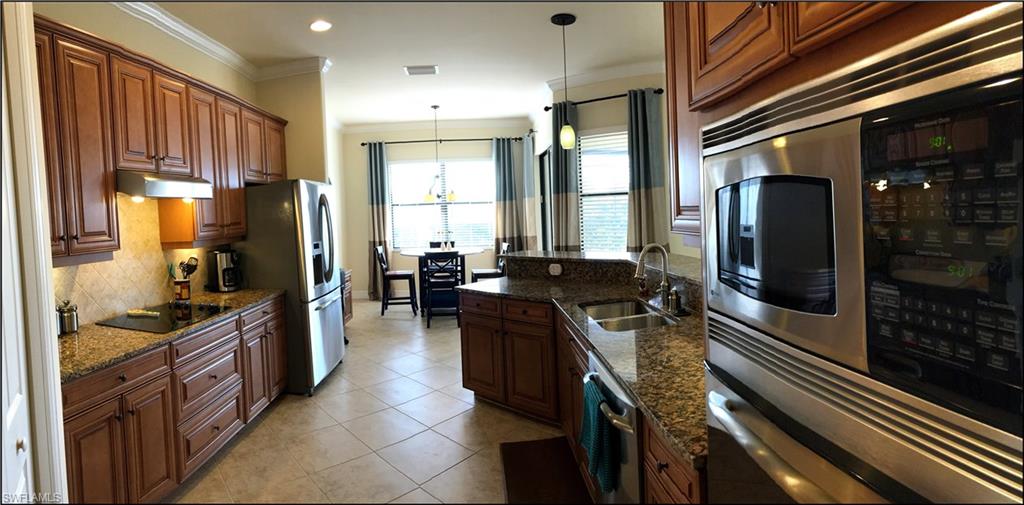 REFLECTION ISLES - Residential