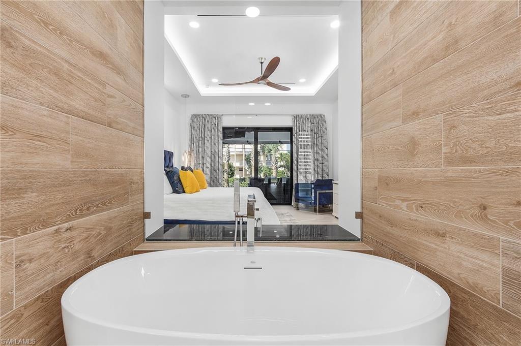 MARCO BEACH - Residential