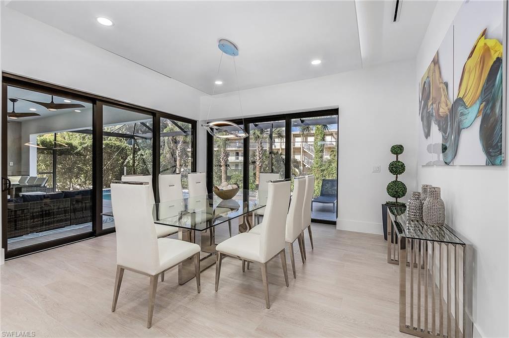 MARCO BEACH - Residential