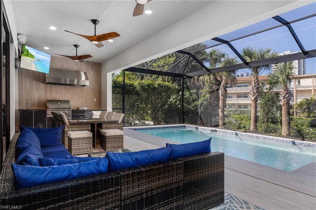 MARCO BEACH - Residential