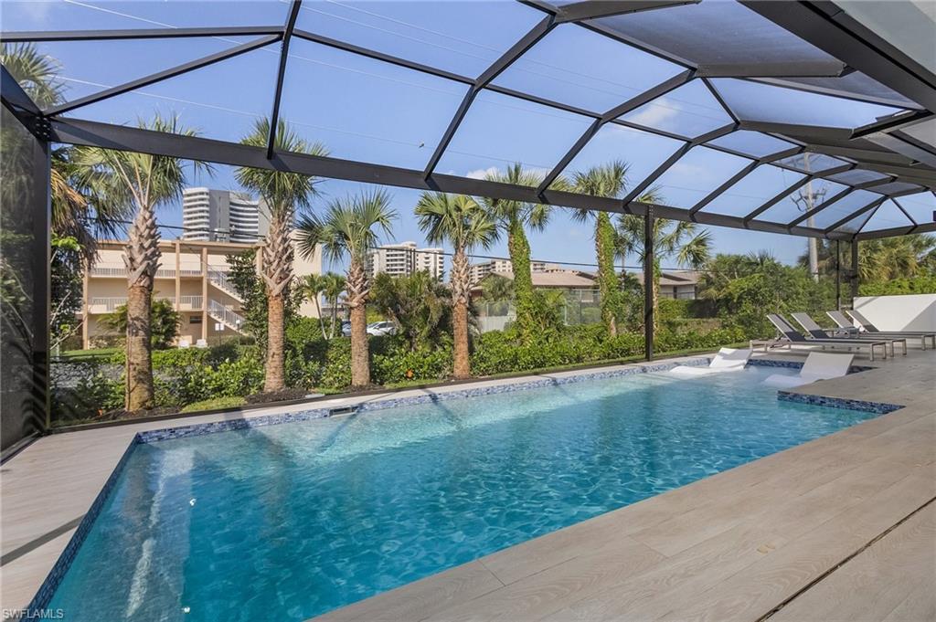 MARCO BEACH - Residential