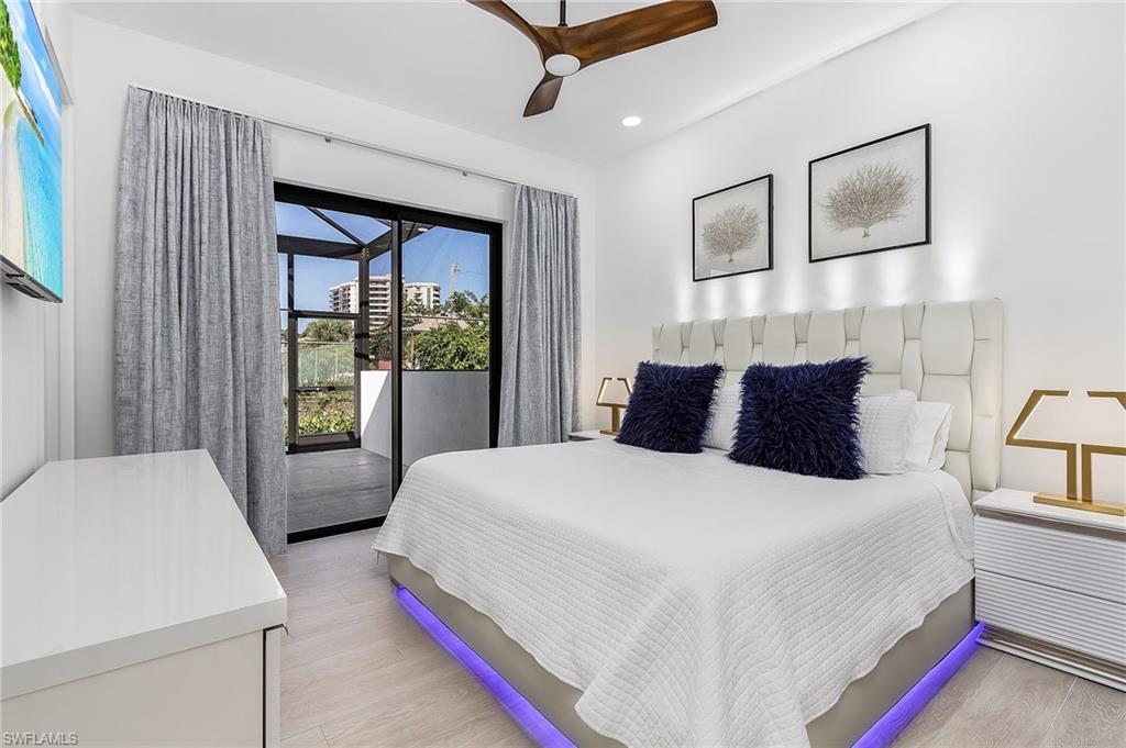 MARCO BEACH - Residential