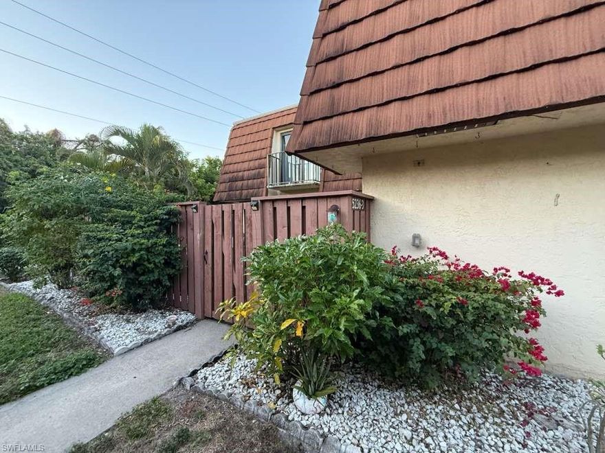 This is a 2 Story townhome featuring 2 spacious Bedrooms and 2 Baths. This unit offers a spacious, private, fenced in courtyard. The community offers a heated pool, walking, jogging and bicycle paths as well as guest parking with easy access to the beaches, local shopping and dining.