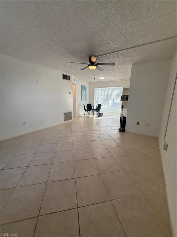 MYERLEE SQUARE CONDO - Residential Lease