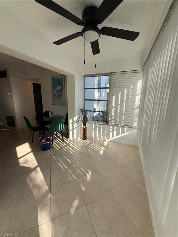 MYERLEE SQUARE CONDO - Residential Lease