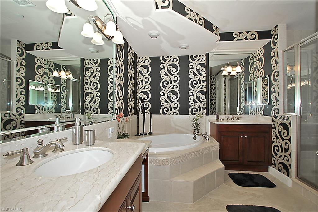 VISTA POINTE - Residential