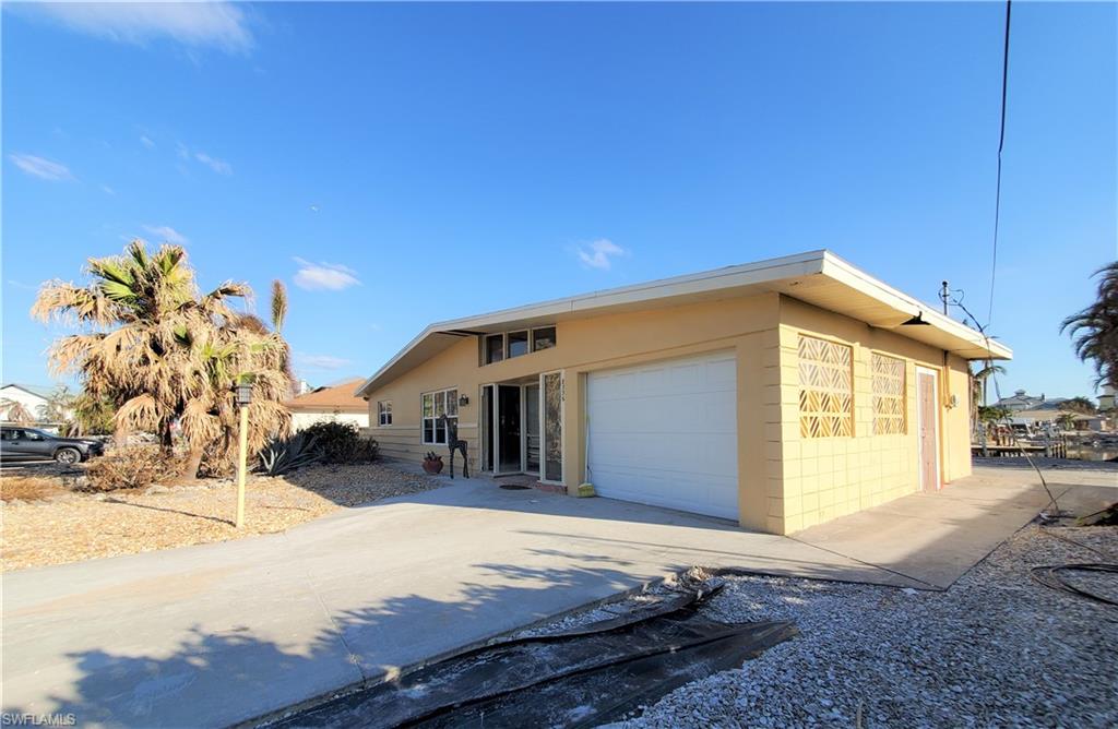 LAGUNA SHORES - Residential