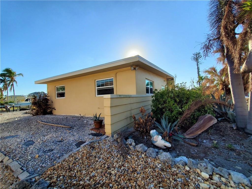 LAGUNA SHORES - Residential