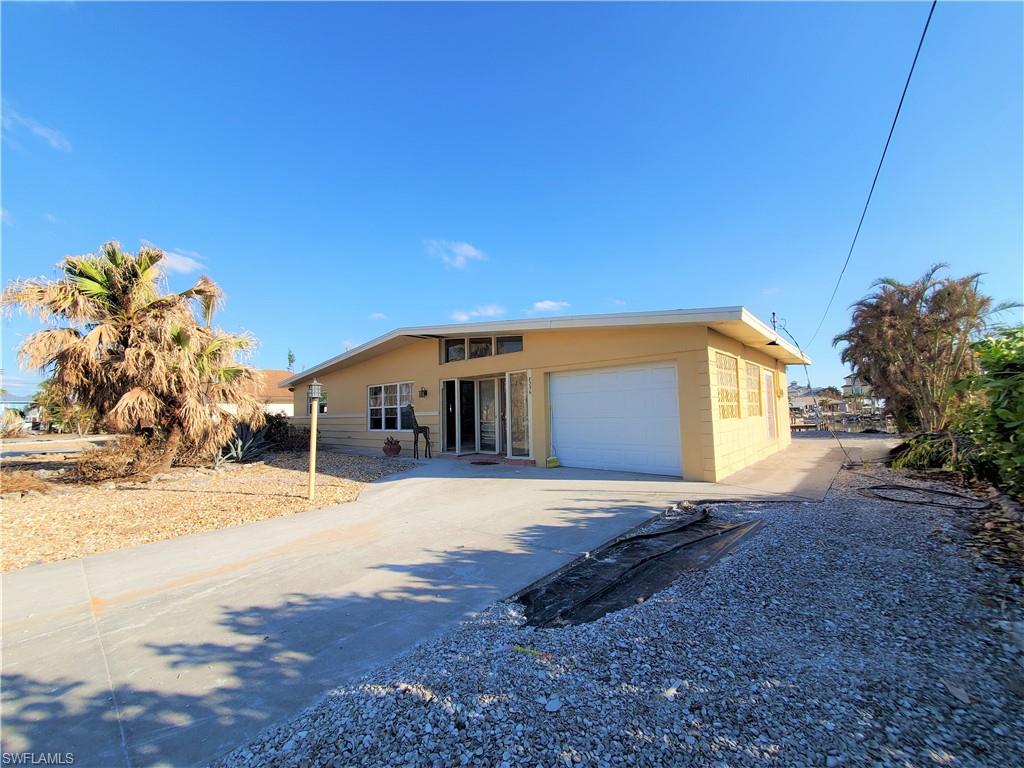 LAGUNA SHORES - Residential