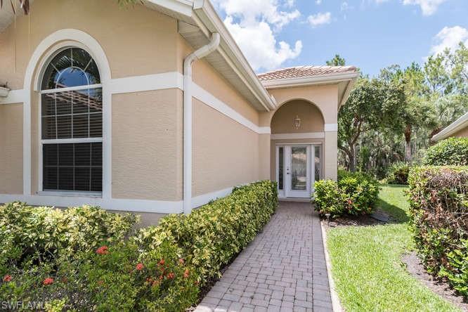 CARLTON LAKES - Residential