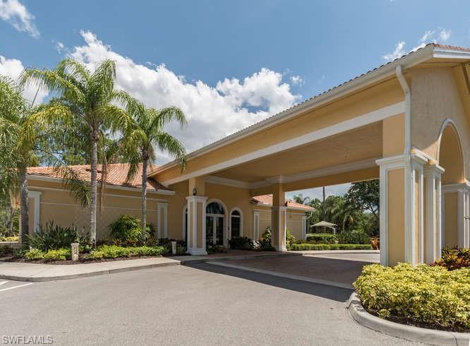 CARLTON LAKES - Residential