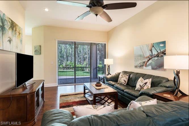 CARLTON LAKES - Residential