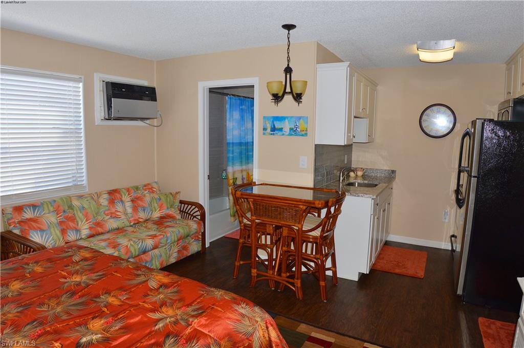 POLYNISIAN VACATION VILLAS - Residential