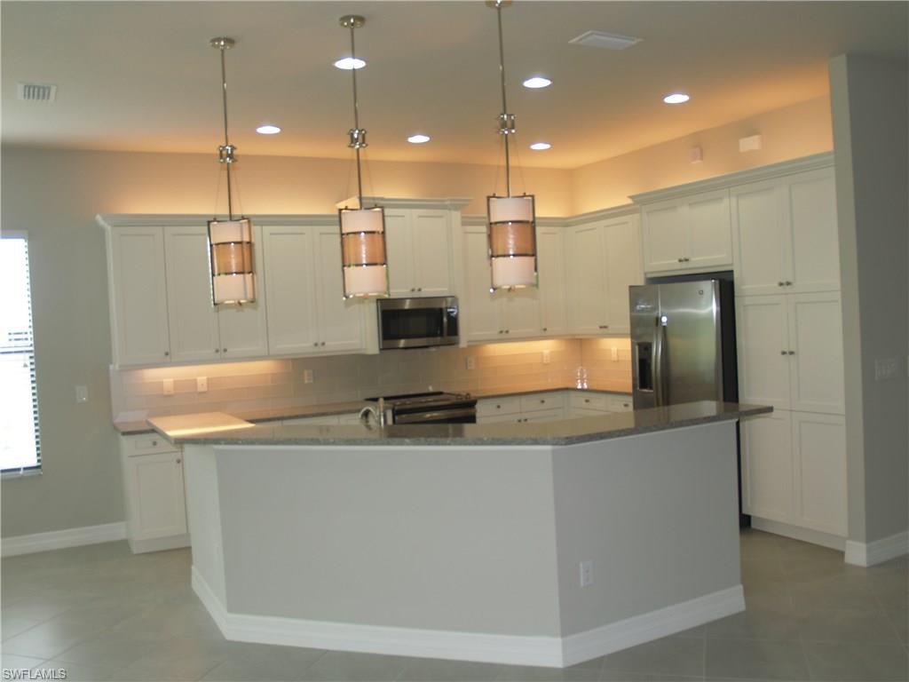 MARINA BAY - Residential