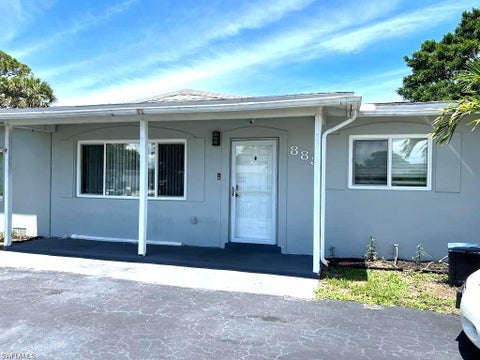 Photo of 883 Coconut CIR E, NAPLES, FL 34104 (MLS # 226038457)