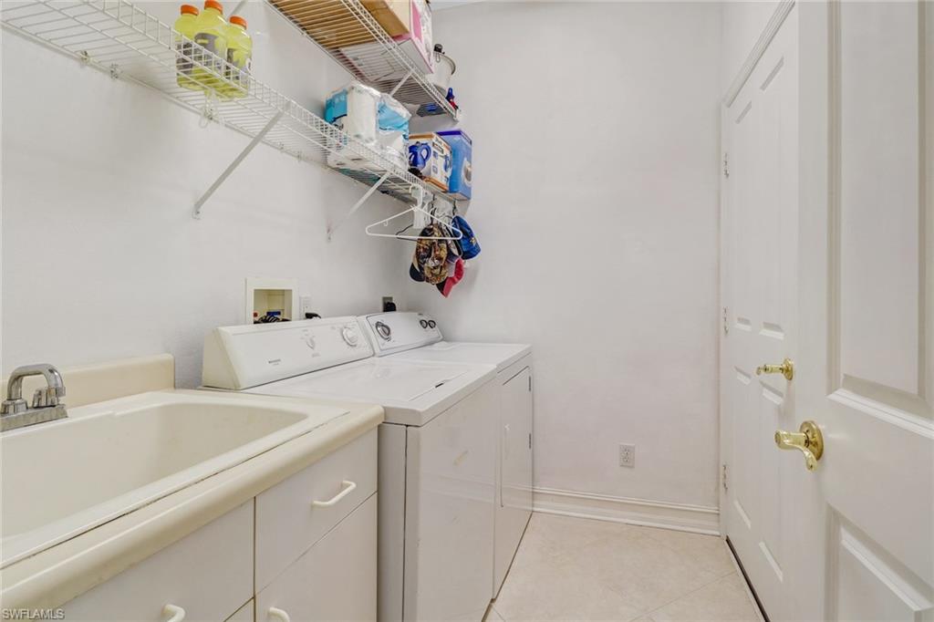 NAPLES PARK - Residential