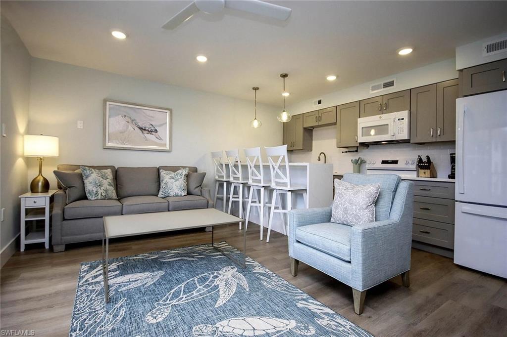 SANDALFOOT CONDOMINIUM - Residential