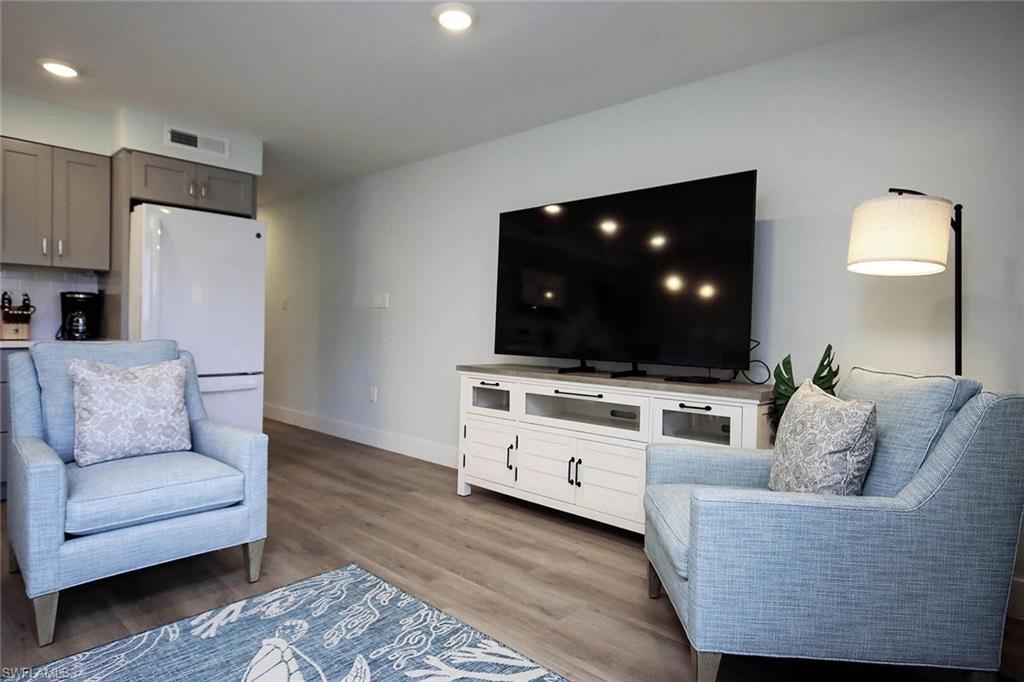 SANDALFOOT CONDOMINIUM - Residential