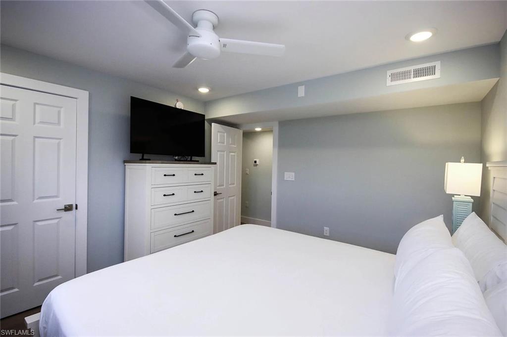 SANDALFOOT CONDOMINIUM - Residential