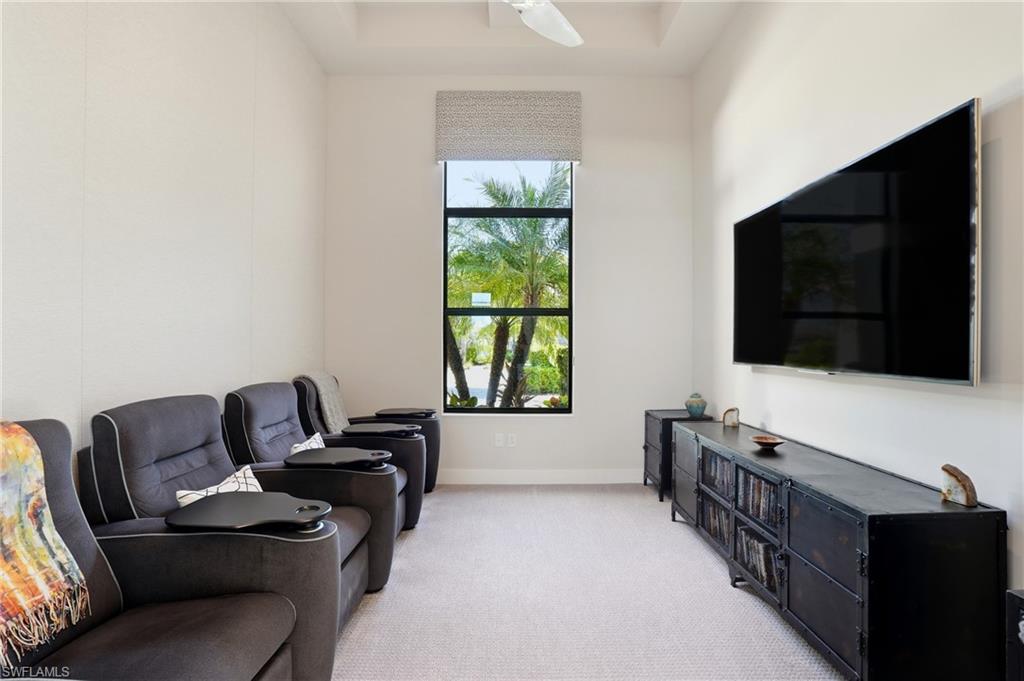 ESPLANADE - Residential