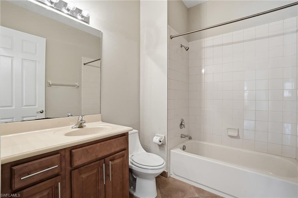 MARBELLA LAKES - Residential