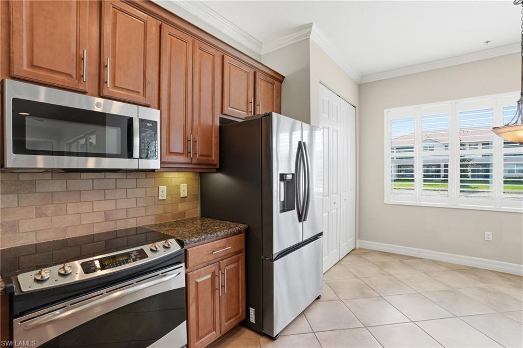 MARBELLA LAKES - Residential