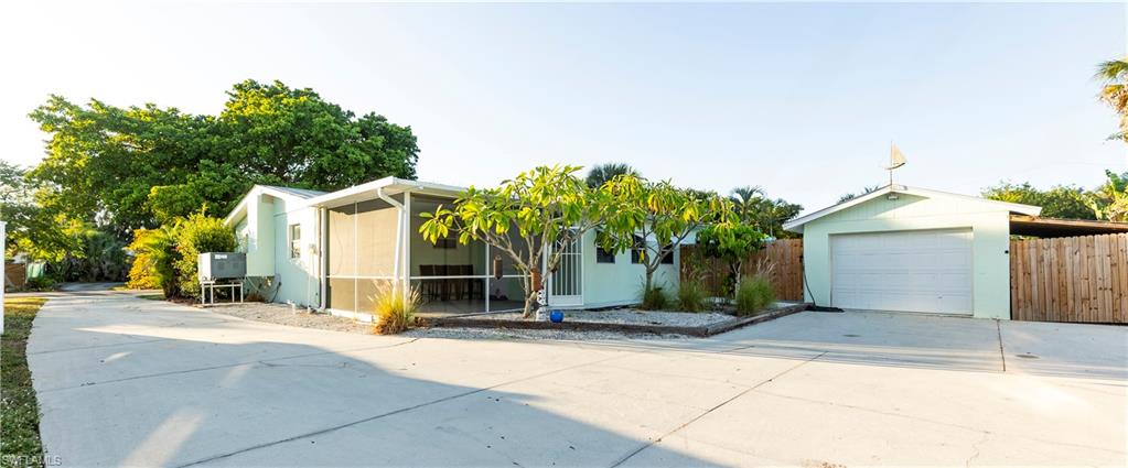 LAKE PARK - Residential