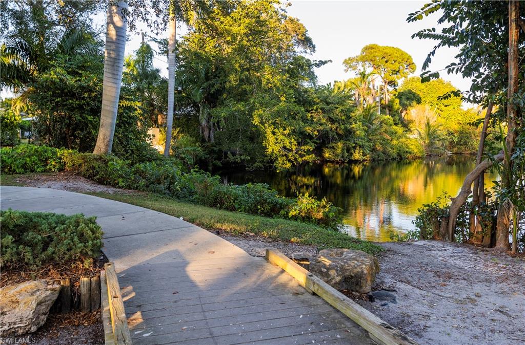 LAKE PARK - Residential