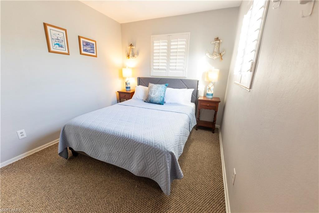 LAKE PARK - Residential