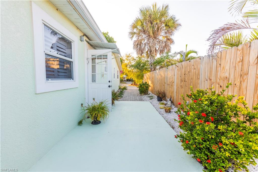 LAKE PARK - Residential