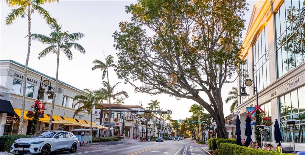 LAKE PARK - Residential