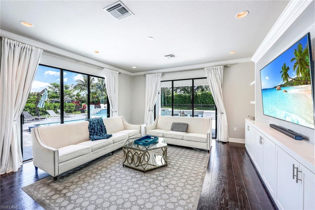 STONECREEK - Residential