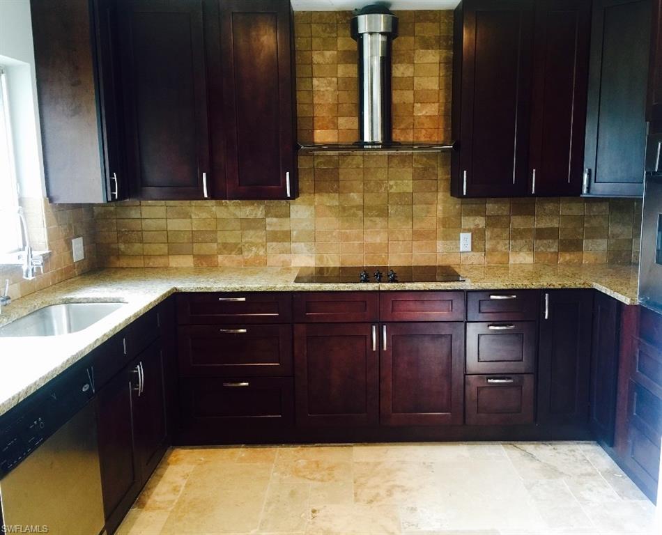 FORT MYERS SHORES - Residential