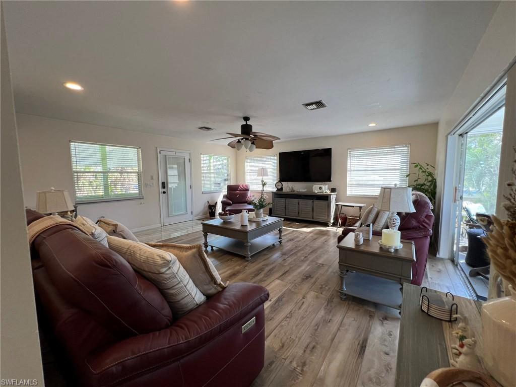 BELLE MEADE - Residential