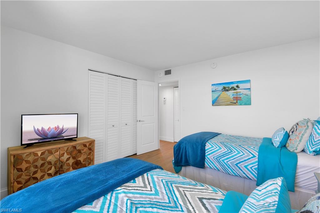 SOUTH SEAS - Residential