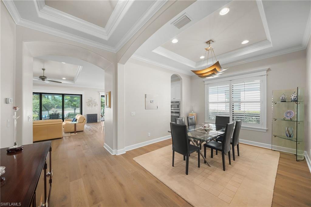 ESPLANADE - Residential