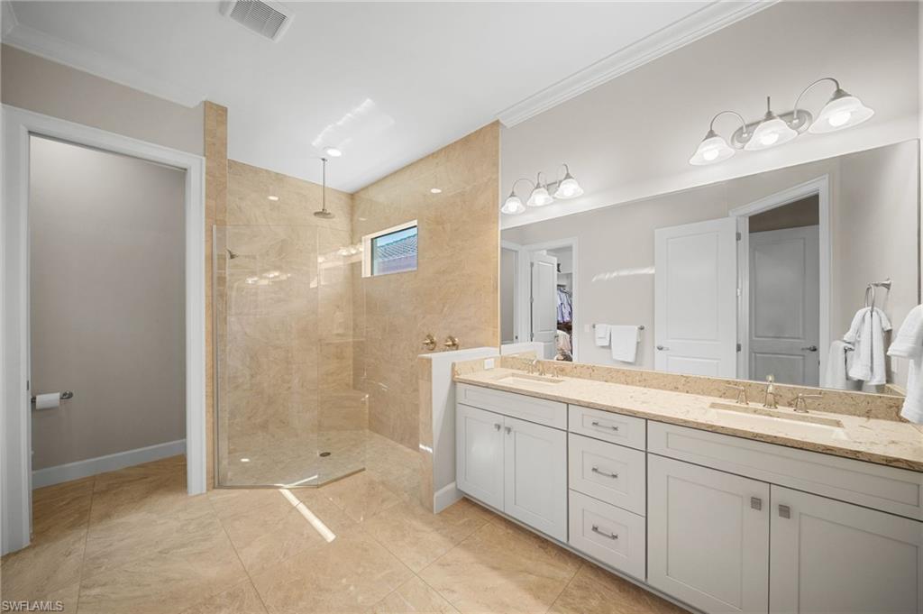 ESPLANADE - Residential