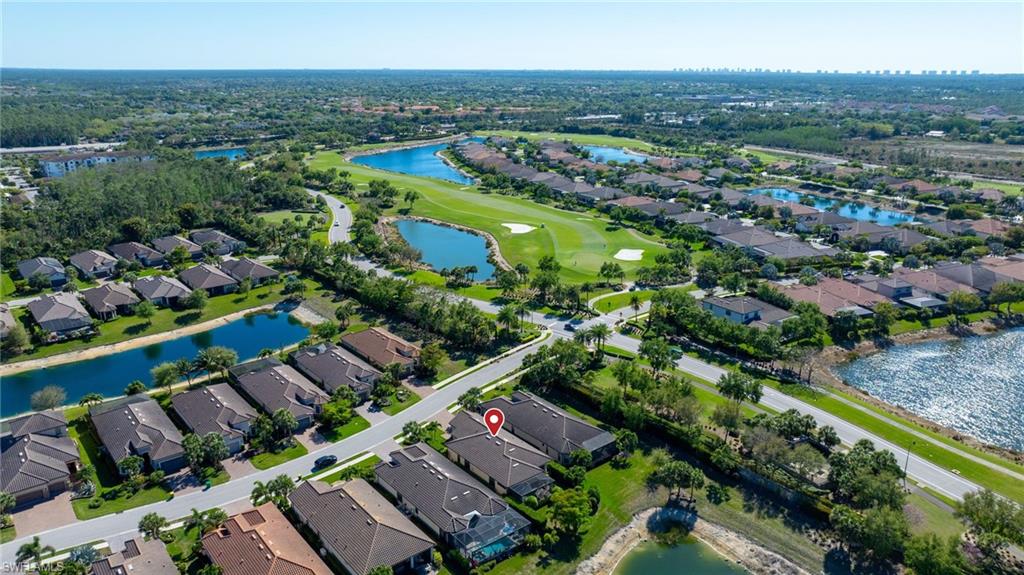 ESPLANADE - Residential