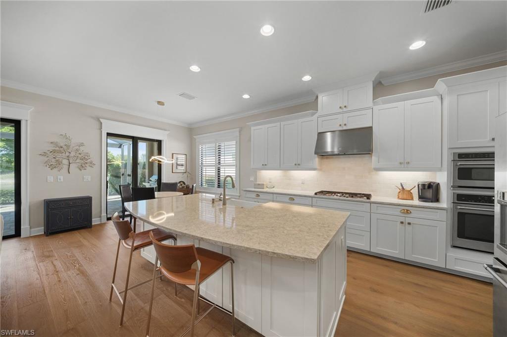 ESPLANADE - Residential