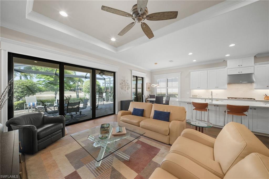 ESPLANADE - Residential